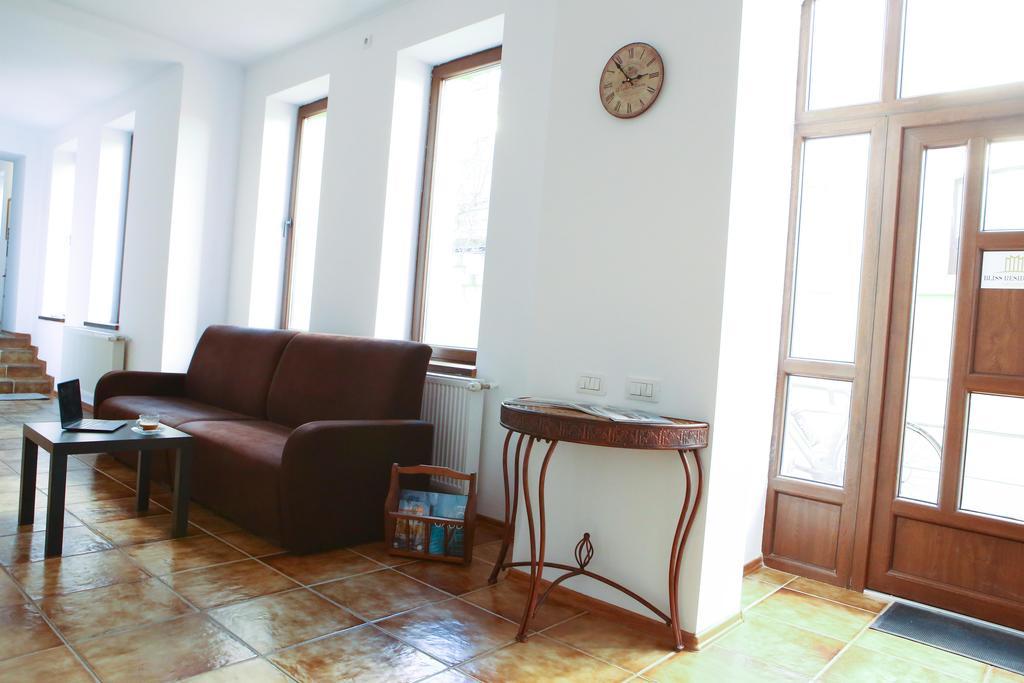 Bliss - Parliament Guest house Bucharest